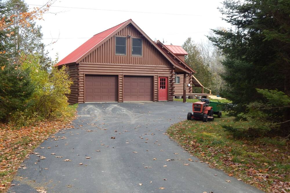 Photo of Others in Morgan