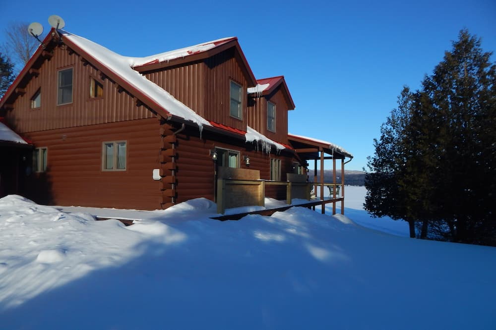 Photo of Outdoor in Morgan