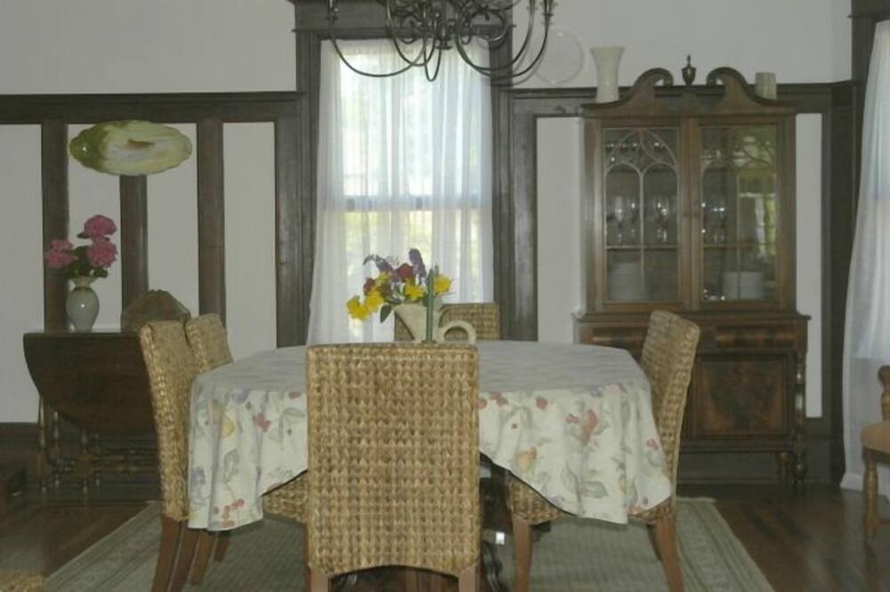 Photo of Bedroom in Avon