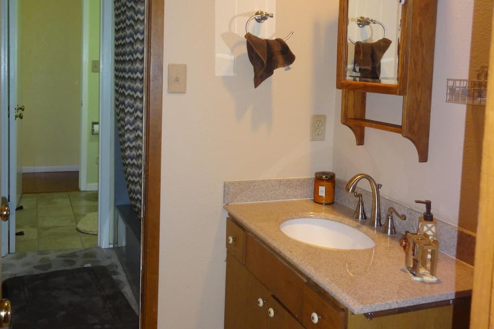 Photo of Bathroom in Brownwood