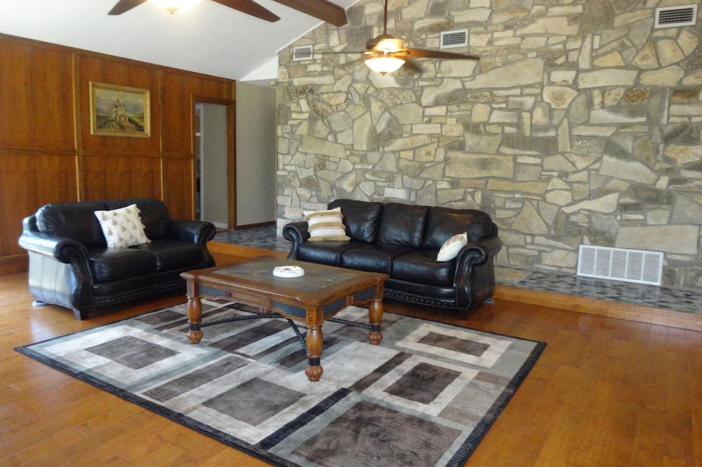 Photo of Livingroom in Brownwood