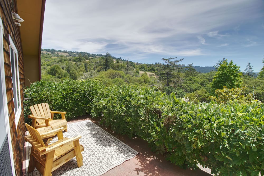 Photo of Patio Balcony in Anderson Valley