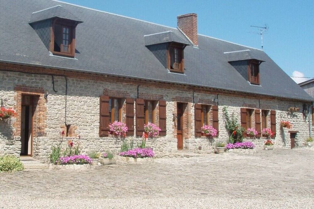 Photo of Outdoor in Dampierre-en-Bray