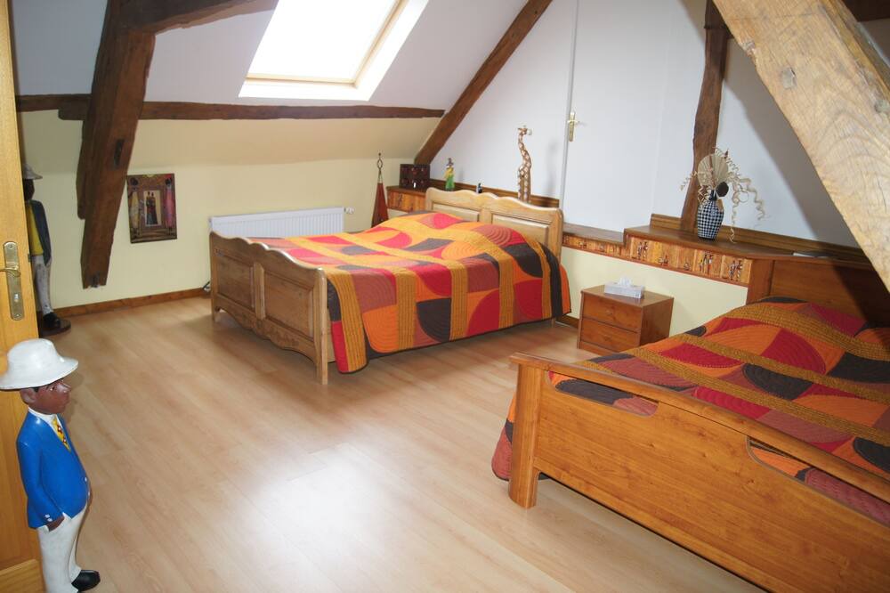 Photo of Bedroom in Dampierre-en-Bray