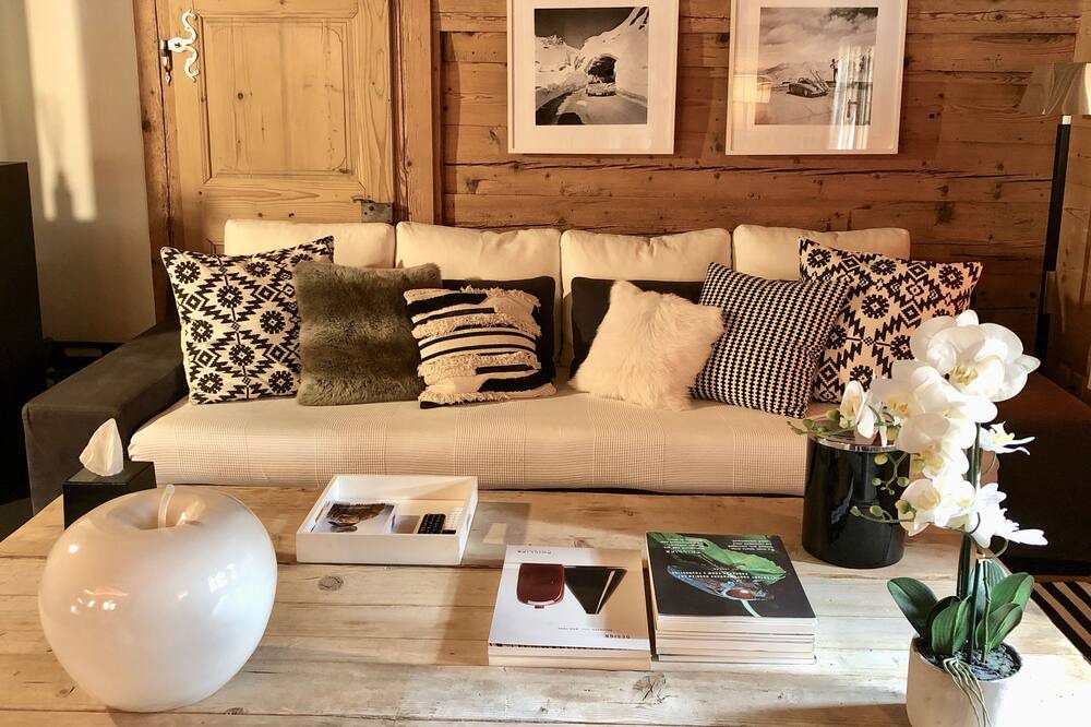 Photo of Livingroom in Gstaad