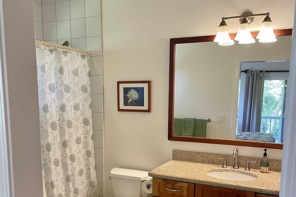 Photo of Bathroom in Pupukea
