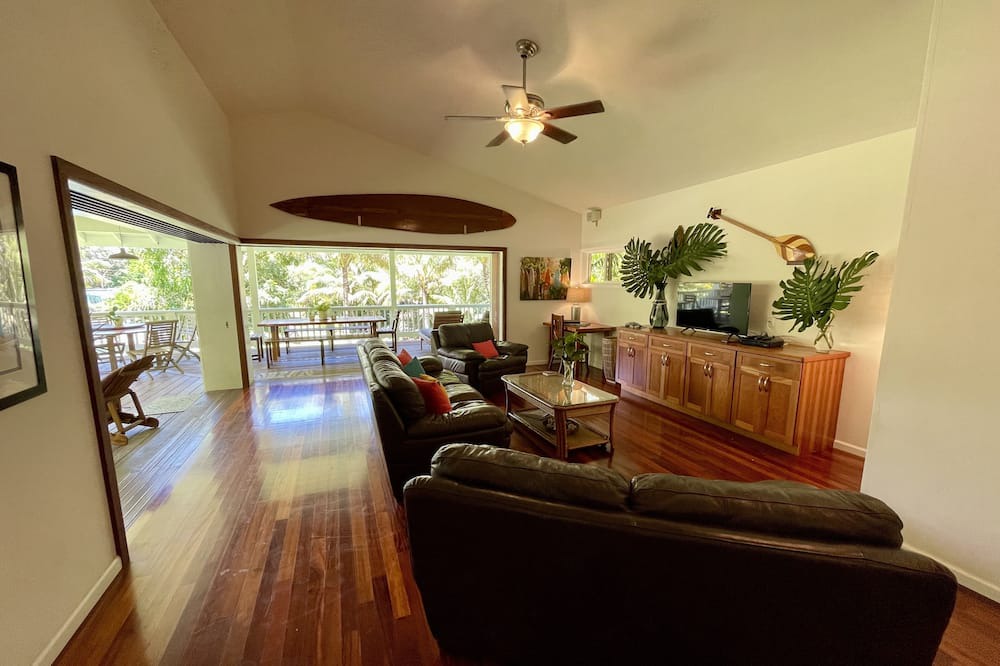 Photo of Livingroom in Pupukea