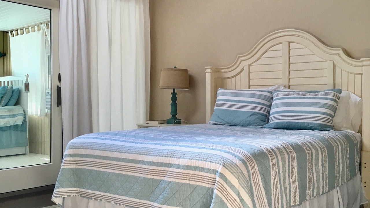 Photo of Bedroom in Clinton