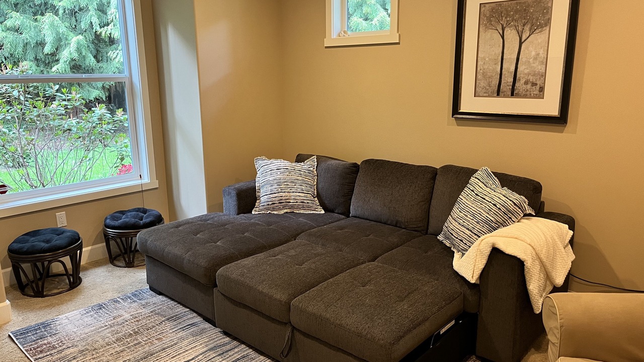 Photo of Livingroom in Lake Goodwin