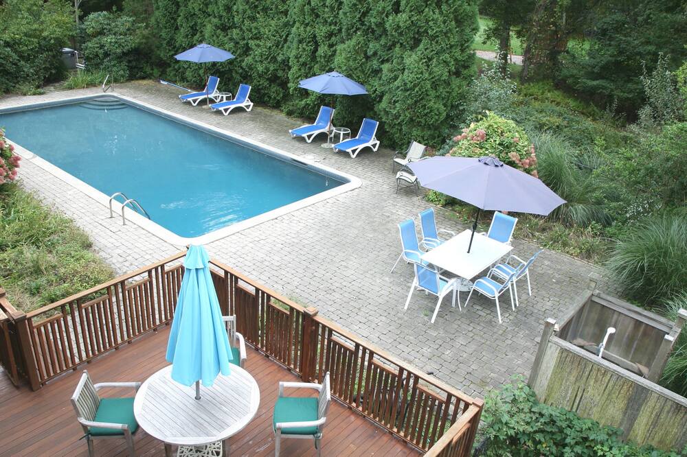 Photo of Outdoor in Jamestown