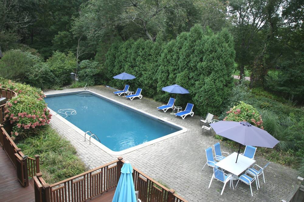 Photo of Outdoor in Jamestown