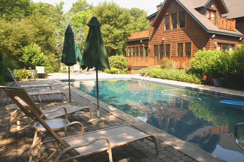 Photo of Outdoor in Jamestown