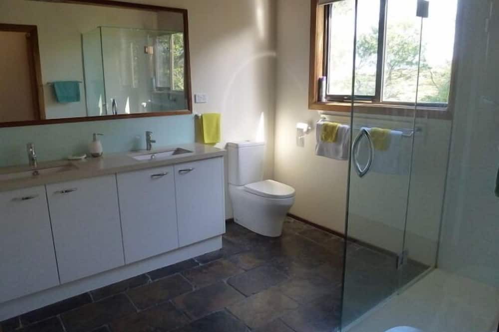 Photo of Bathroom in Cape Bridgewater