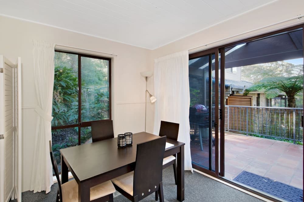 Photo of Kitchen in Macmasters Beach