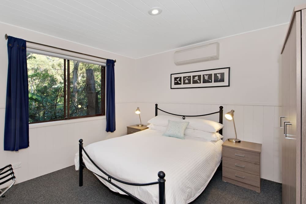 Photo of Bedroom in Macmasters Beach