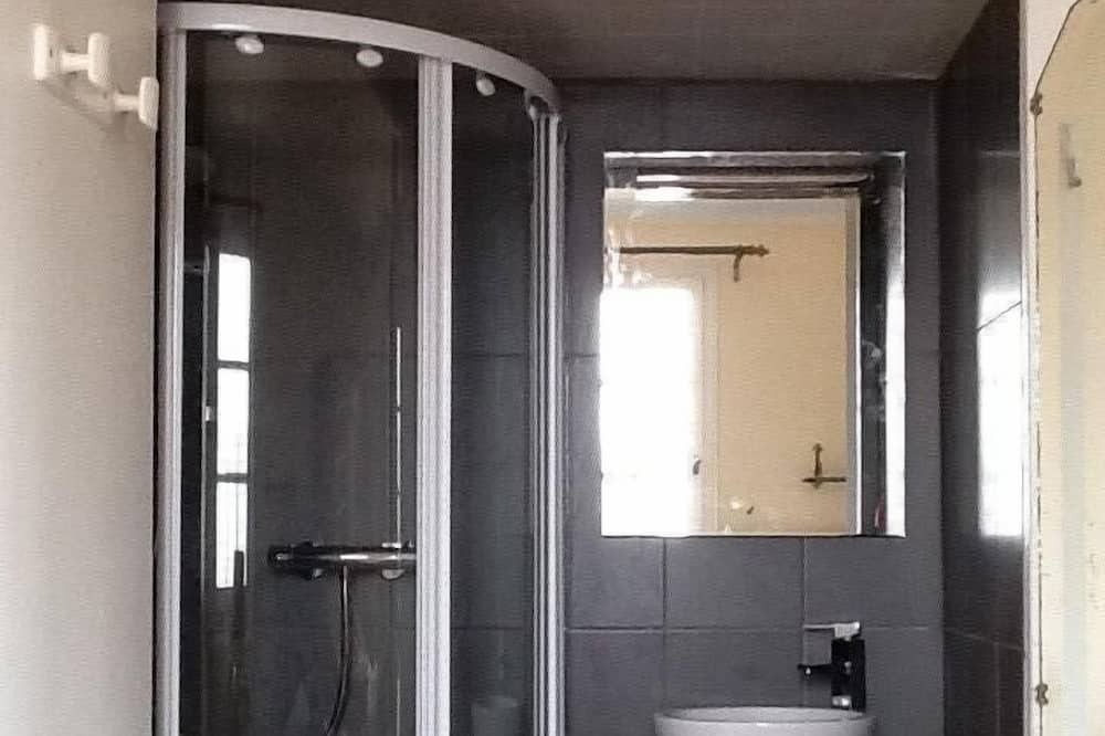 Photo of Bathroom in Dinard