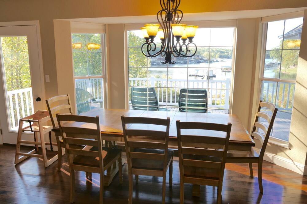 Photo of Kitchen in Linn Creek