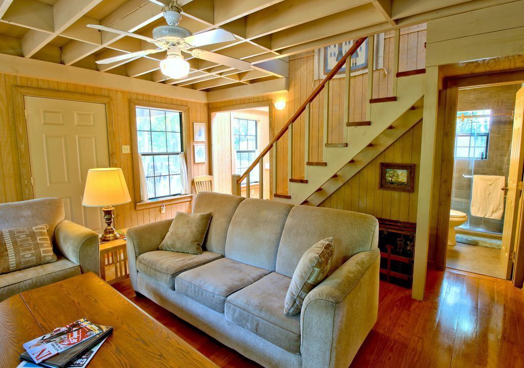 Photo of Livingroom in Canton