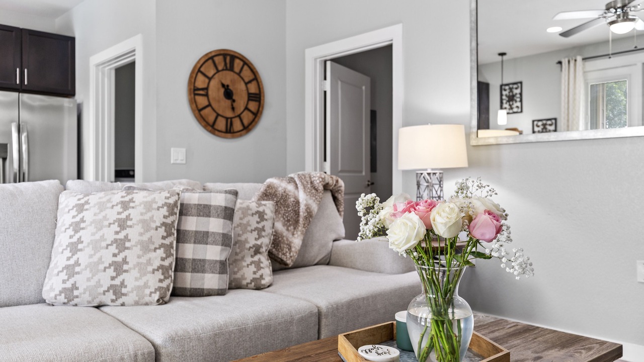 Photo of Livingroom in North Central Carrollton