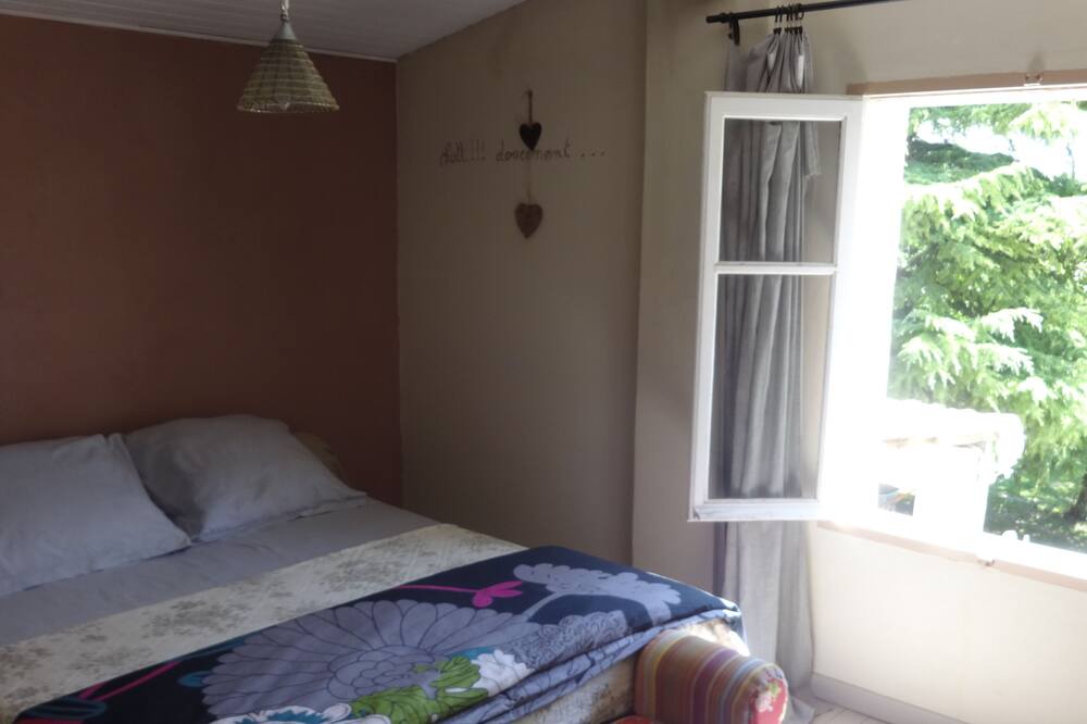 Photo of Bedroom in Allex