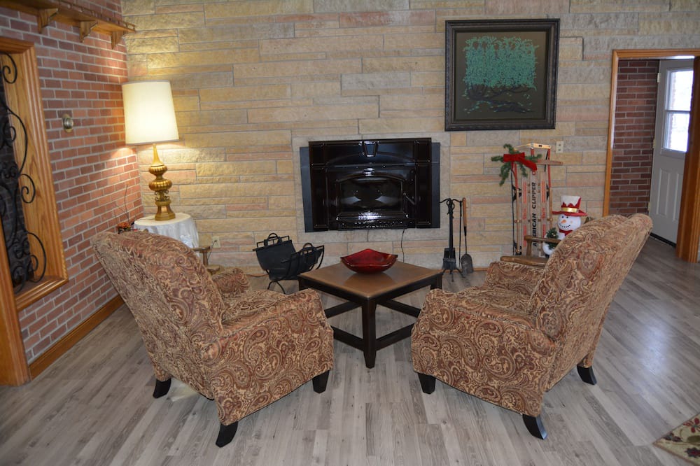 Photo of Livingroom in New Ulm