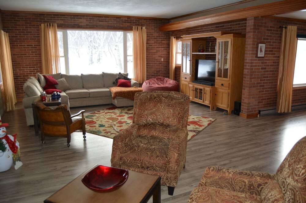 Photo of Livingroom in New Ulm