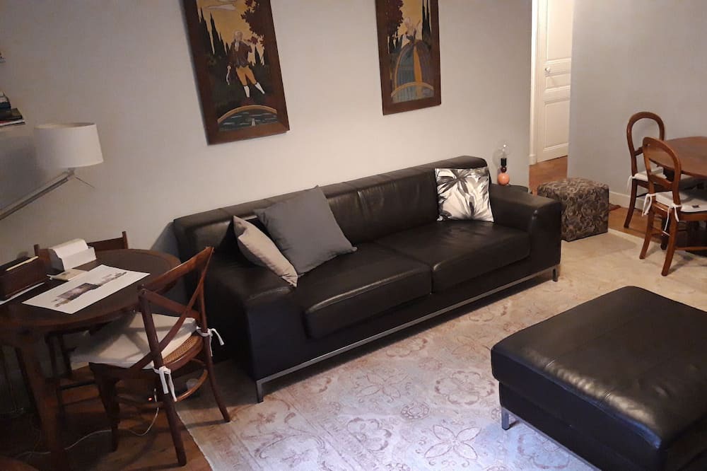 Photo of Livingroom in 4th Arrondissement