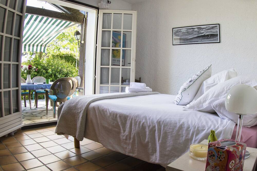 Photo of Bedroom in Arbonne