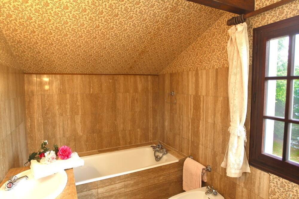 Photo of Bathroom in Arbonne