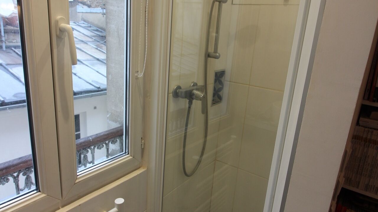 Photo of Bathroom in Quartier de la Goutte-d'Or