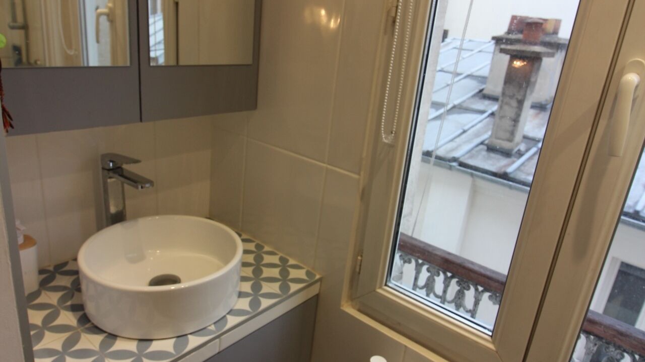 Photo of Bathroom in Quartier de la Goutte-d'Or