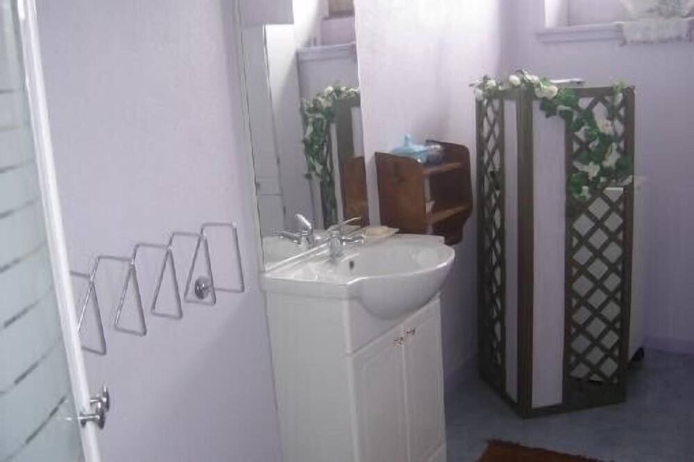 Photo of Bathroom in Sainte-Colombe