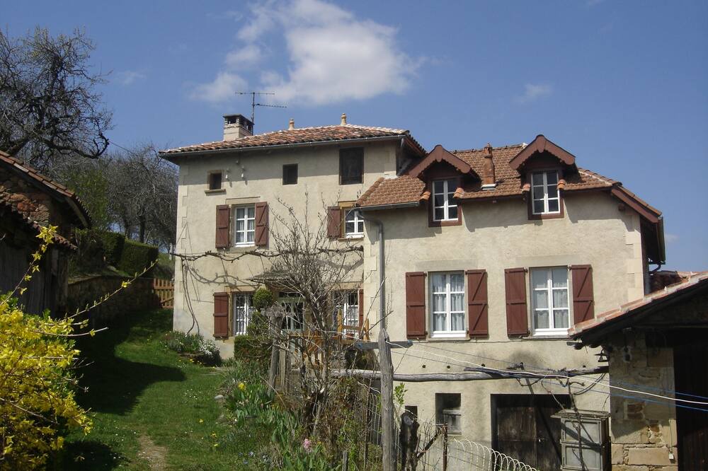Photo of Outdoor in Sainte-Colombe