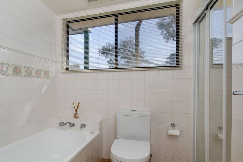 Photo of Bathroom in Silverleaves