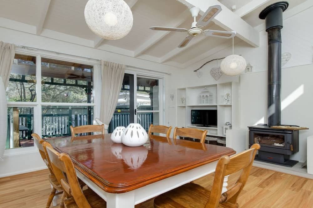 Photo of Kitchen in Silverleaves