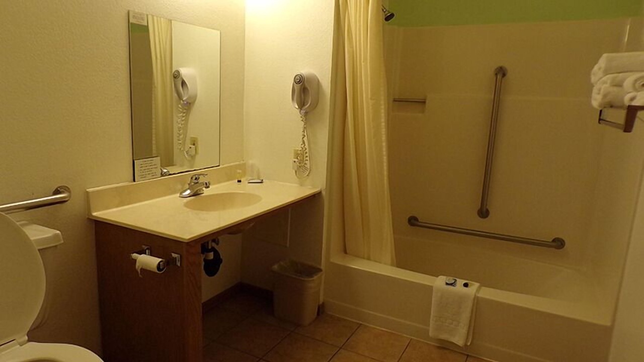 Photo of Bathroom in Morton