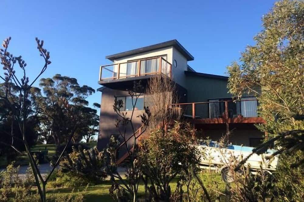 Photo of Outdoor in Marlo