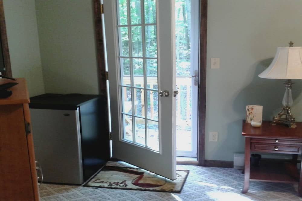 Photo of Bedroom in Hickory Hills
