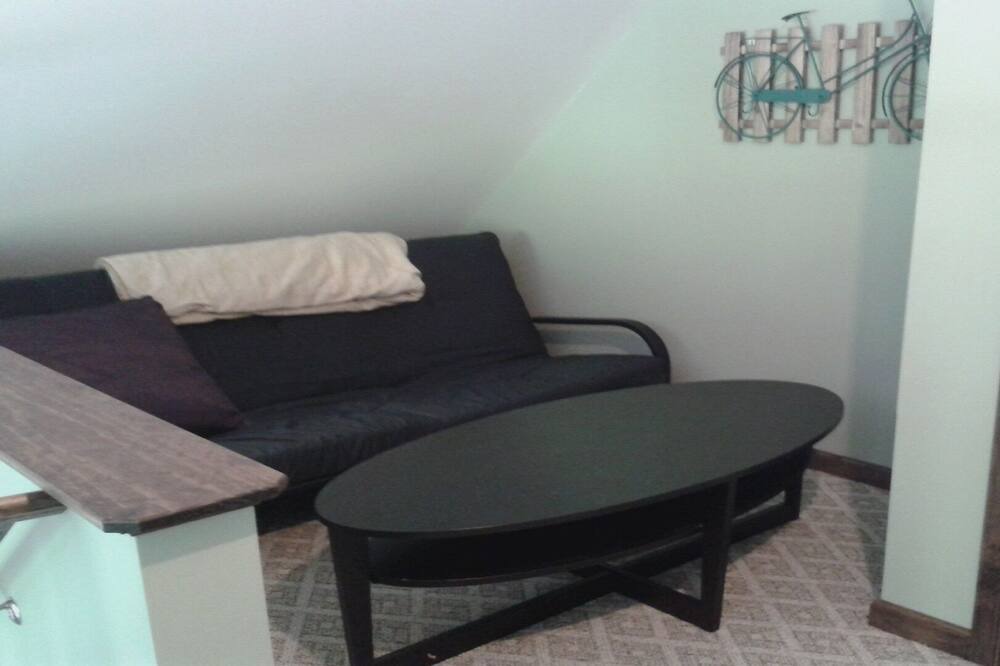 Photo of Livingroom in Hickory Hills