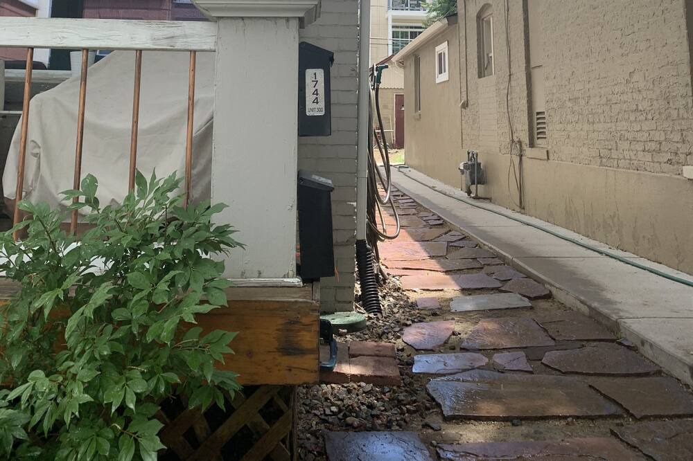 Photo of Others in Uptown