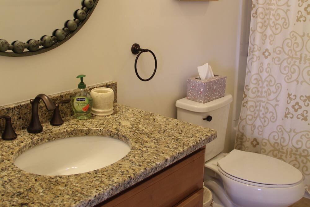 Photo of Bathroom in Beach Haven Terrace
