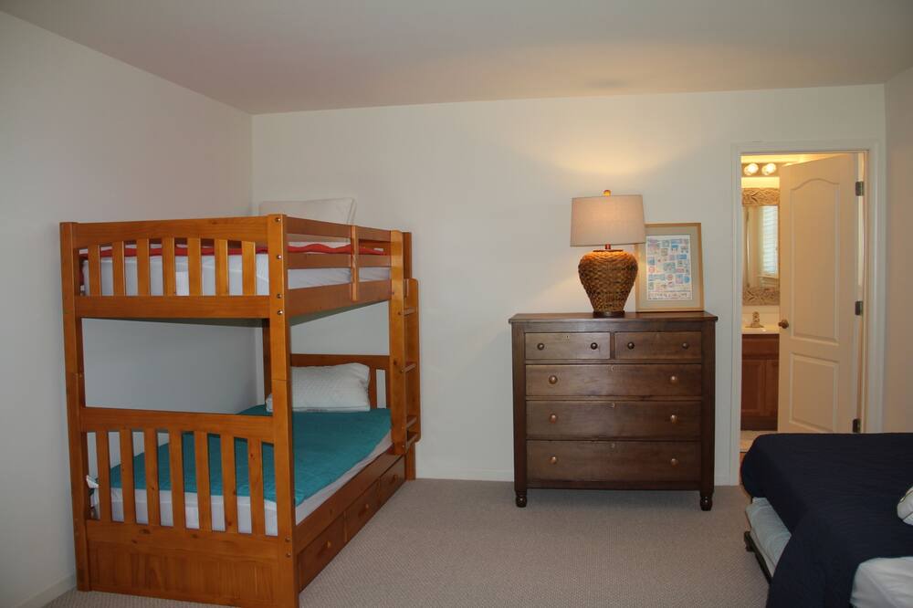 Photo of Bedroom in Beach Haven Terrace