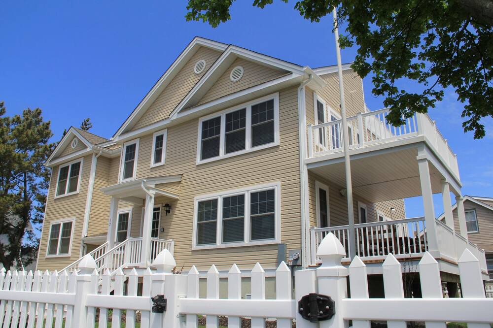 Photo of Others in Beach Haven Terrace