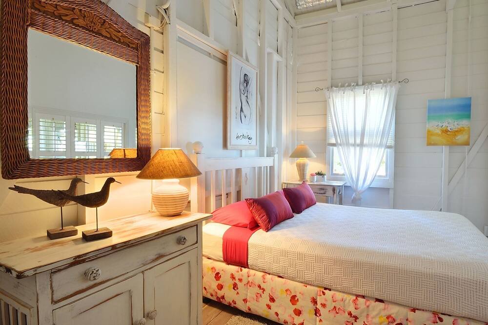 Photo of Bedroom in Mission Beach