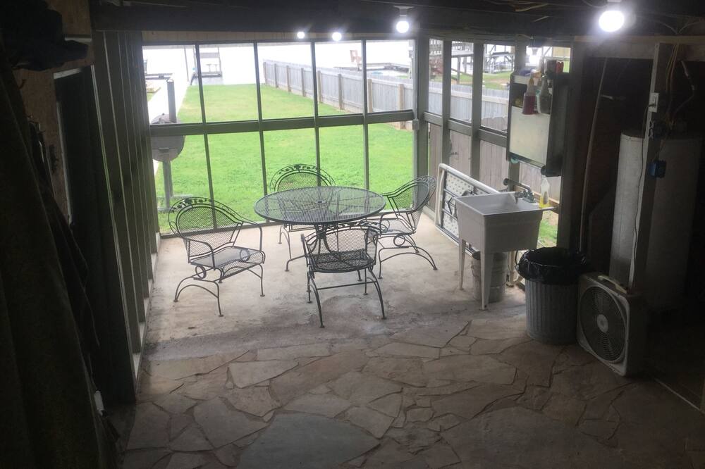 Photo of Outdoor in Cedar Lane