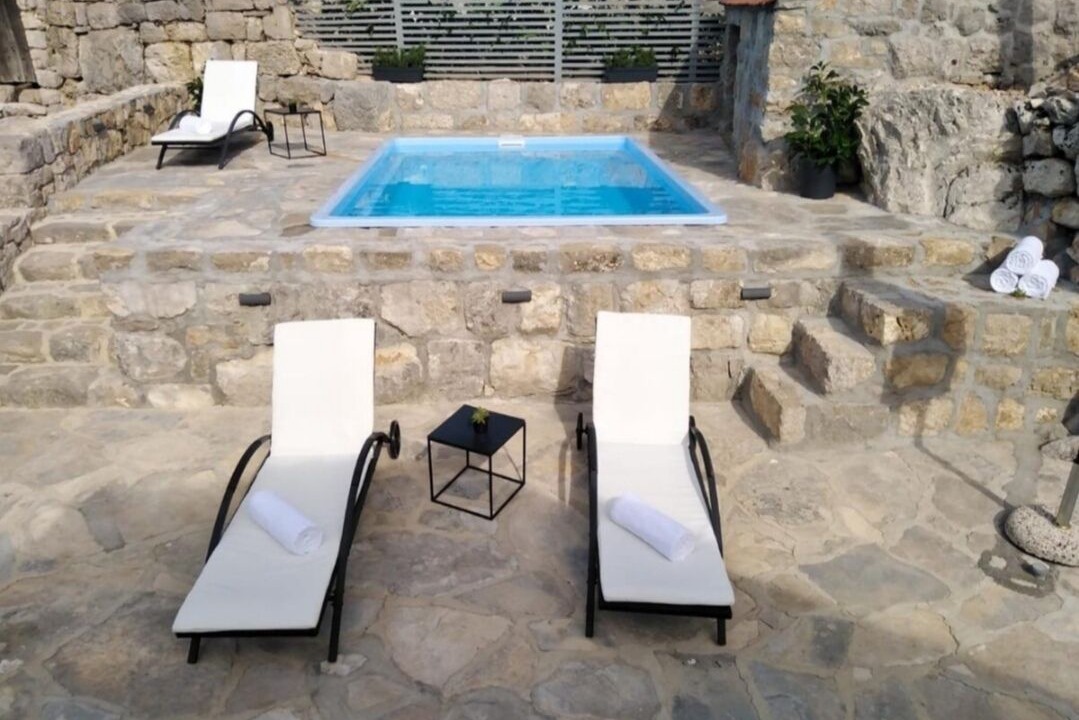 Photo of Outdoor in Stravca