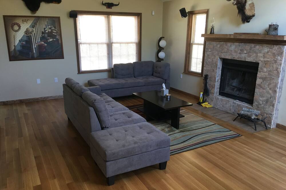 Photo of Livingroom in Tunkhannock Township