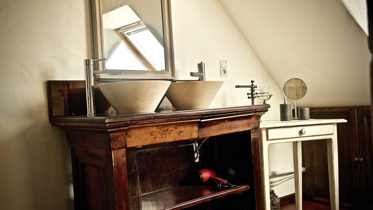 Photo of Bathroom in Yenne