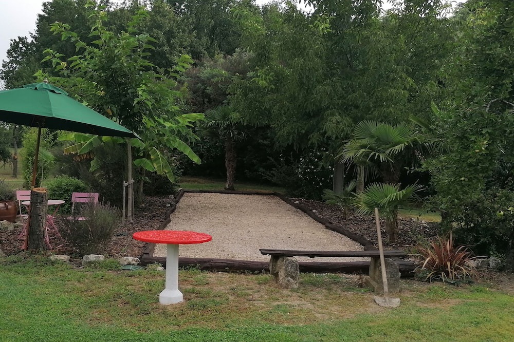 Photo of Outdoor in Cancon