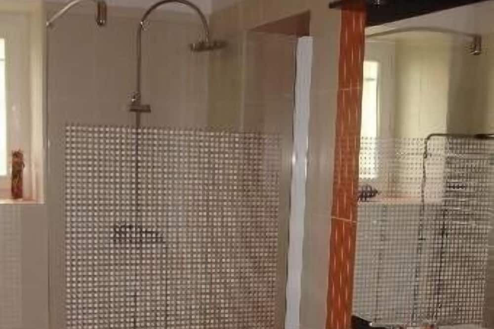 Photo of Bathroom in Cancon